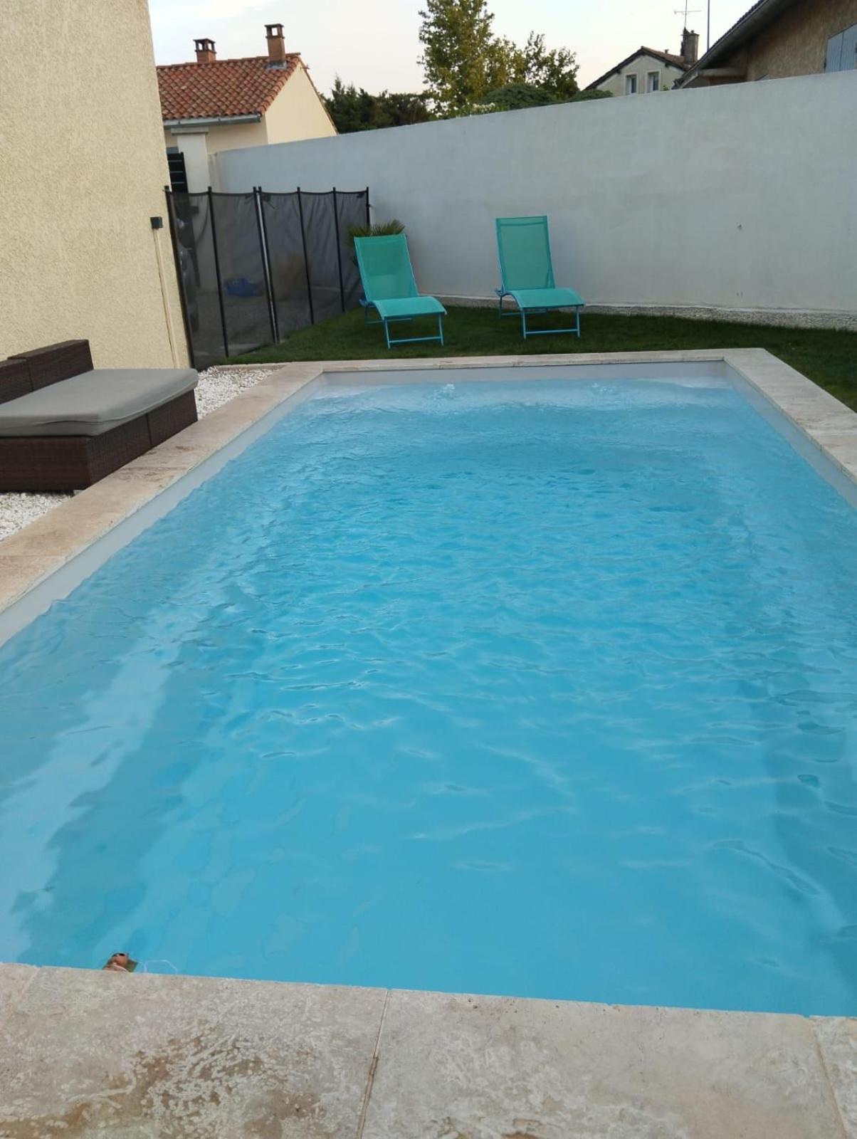 Villa J Et V Bedarrides ภายนอก รูปภาพ
